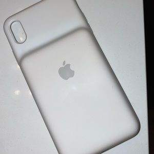 iPhone XS Max Apple Charging Case